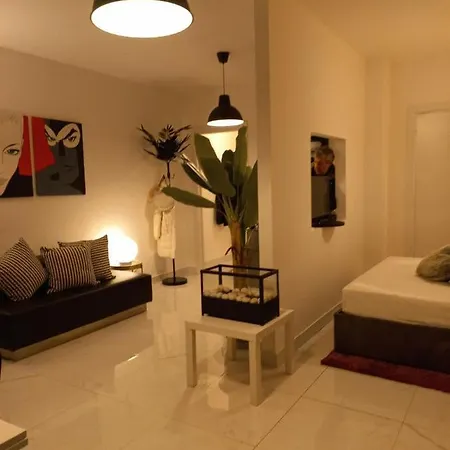 Violet Apartment